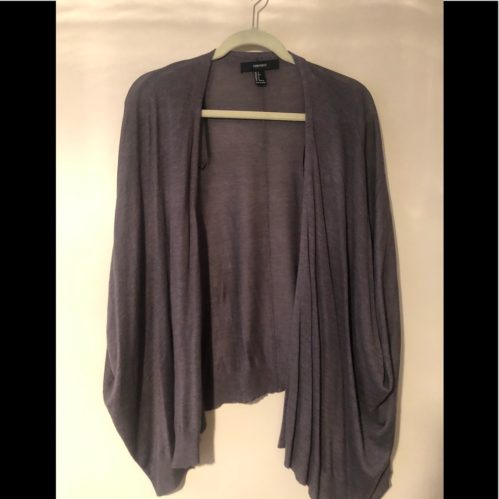 🔥Women’s kimono Size small Forever 21🔥
